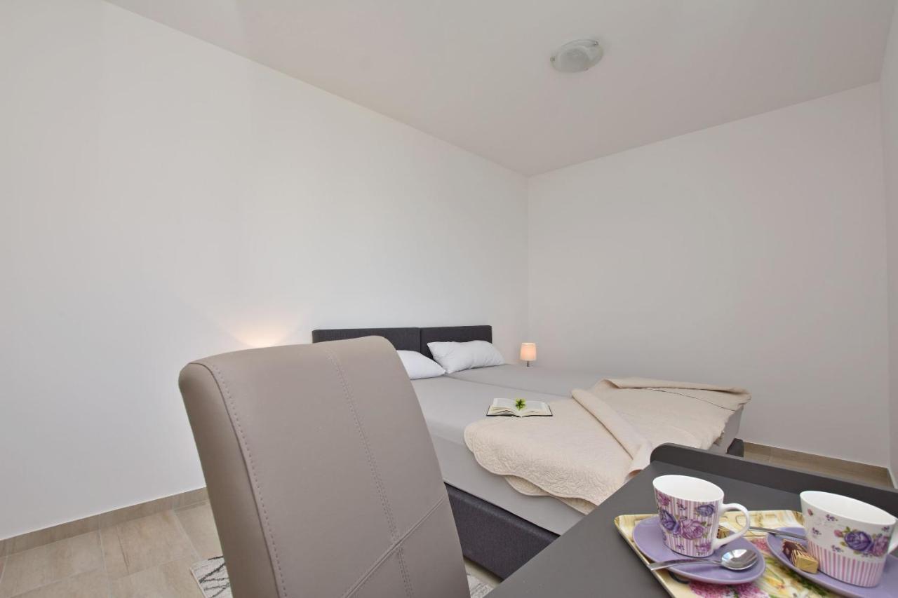 Apartments Danolic Pisak Eksteriør bilde