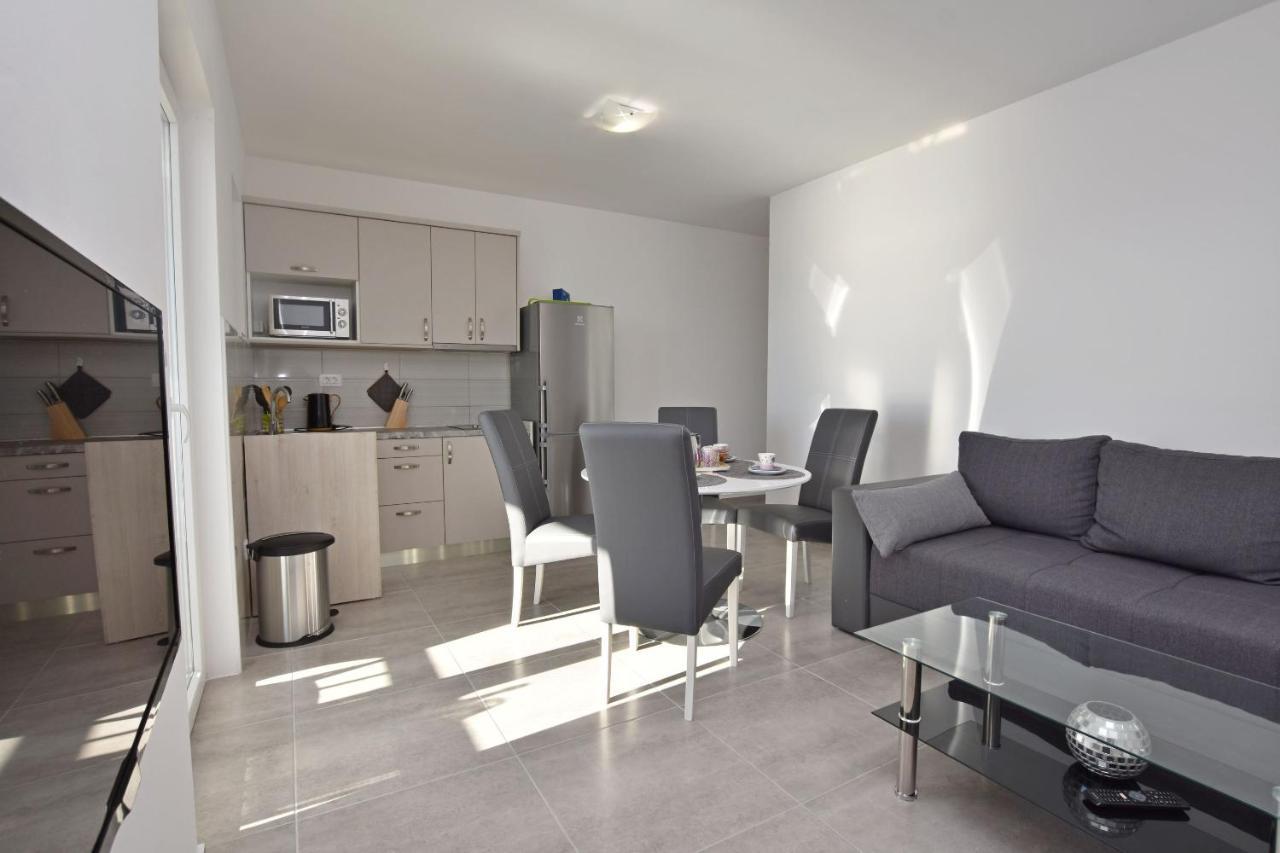 Apartments Danolic Pisak Eksteriør bilde